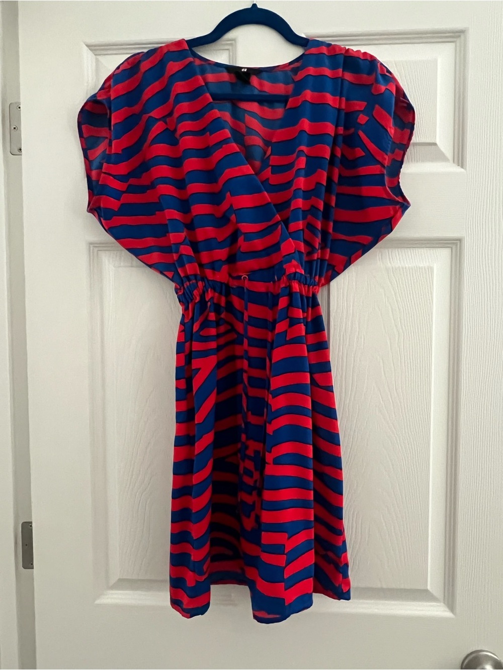 H&M Red and Blue Striped Short Sleeve Dress